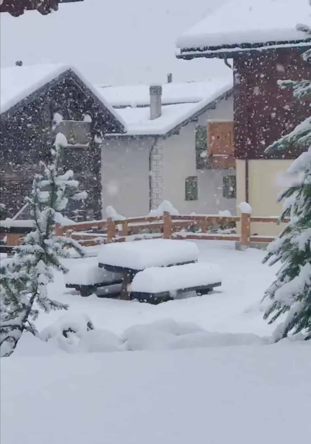 Szakadó hó Olaszországból! (videó) 1