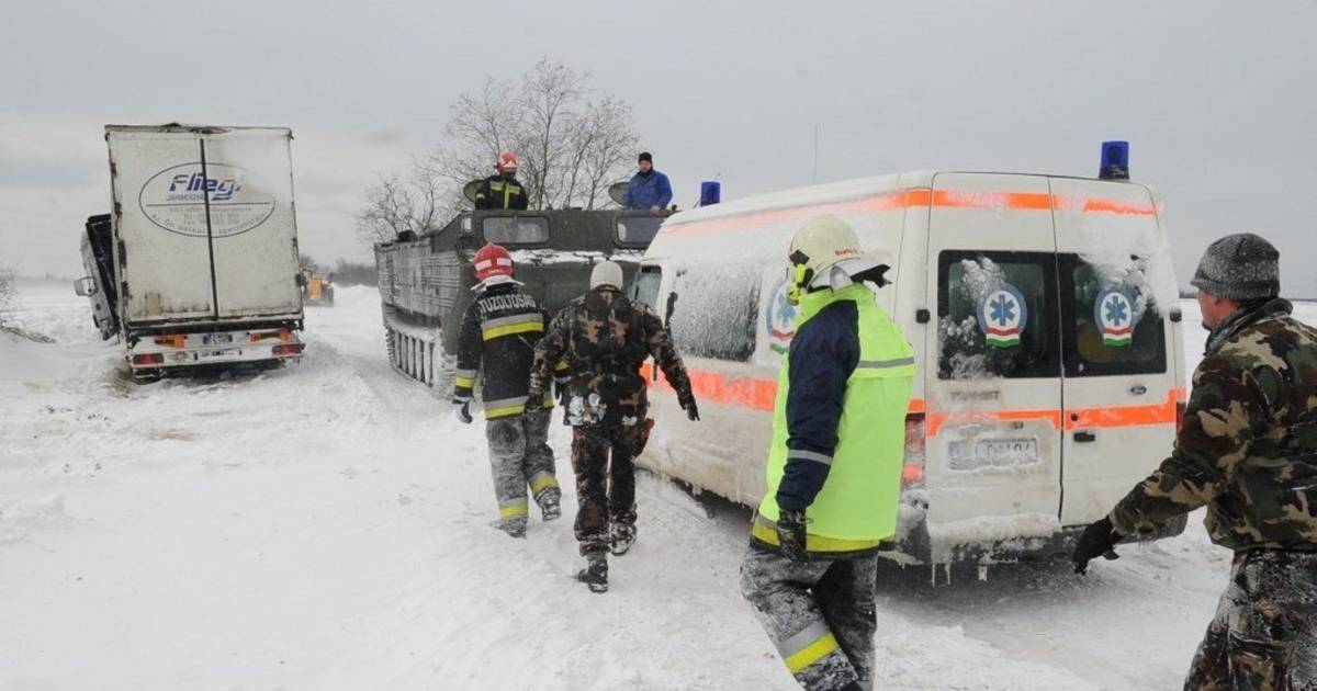 10 évvel ezelőtti történelmet író, márciusi hóvihar- Mementó 2013. március 15. 4