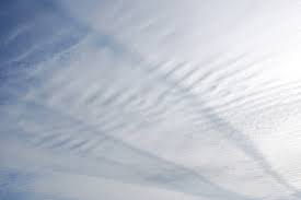 Cirrostratus undulatus (Cs un)