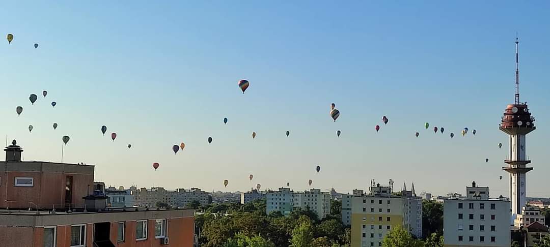 Hőlégballonok lepték el az eget Szegeden 1