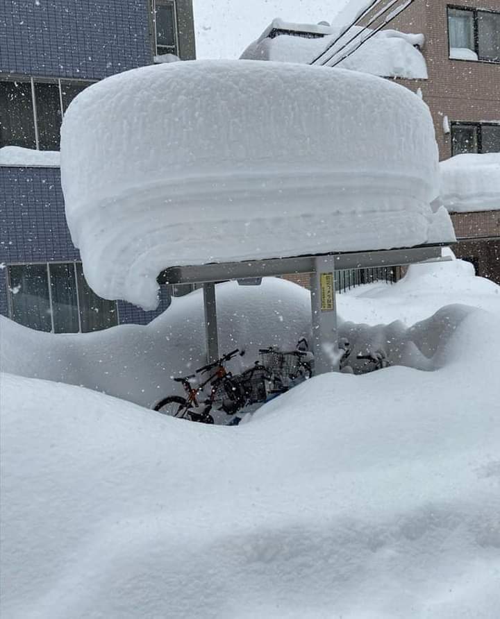 Rekord havazások, 5 méteres hó Japánban! (Képek, videó) 2
