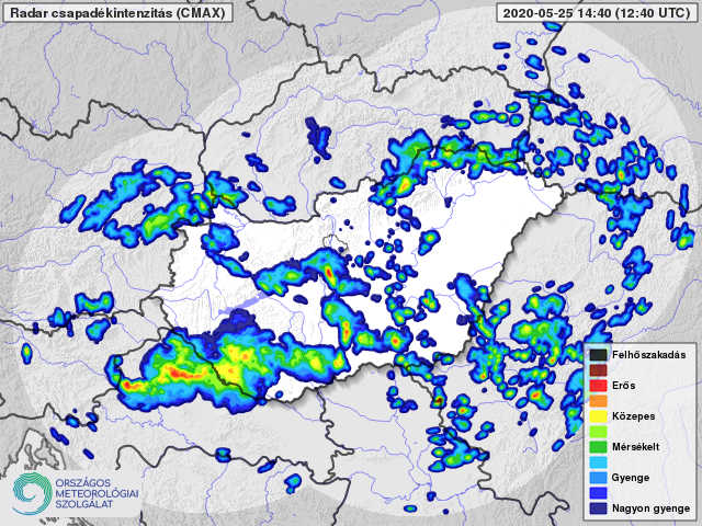 Záporok, zivatarok, és a szétesett szombathelyi szupercella a radarképen.