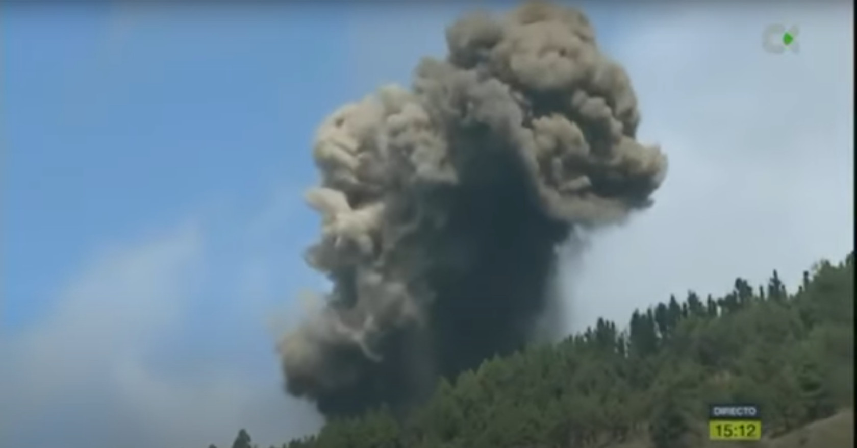 Kitört a Teneguía vulkán La Palmán! - Videó a cikkben! 1