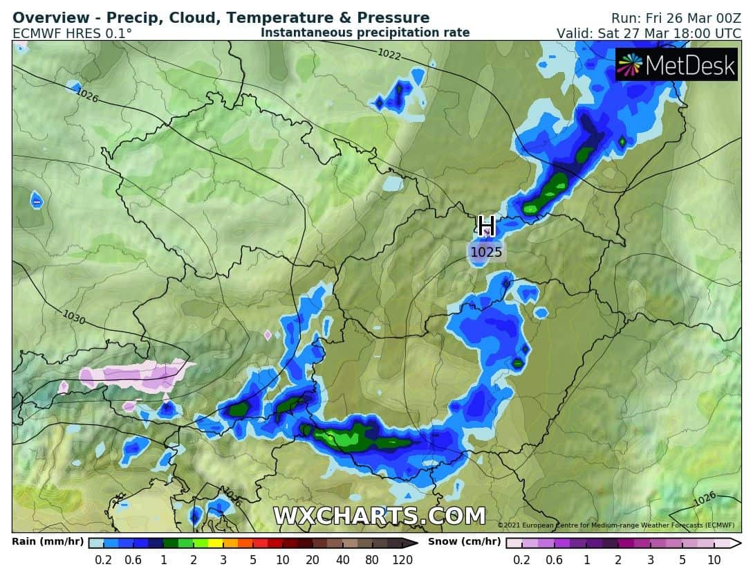 A csapadékrendszer holnap késő délután. Záporok, zivatarok várhatóak!